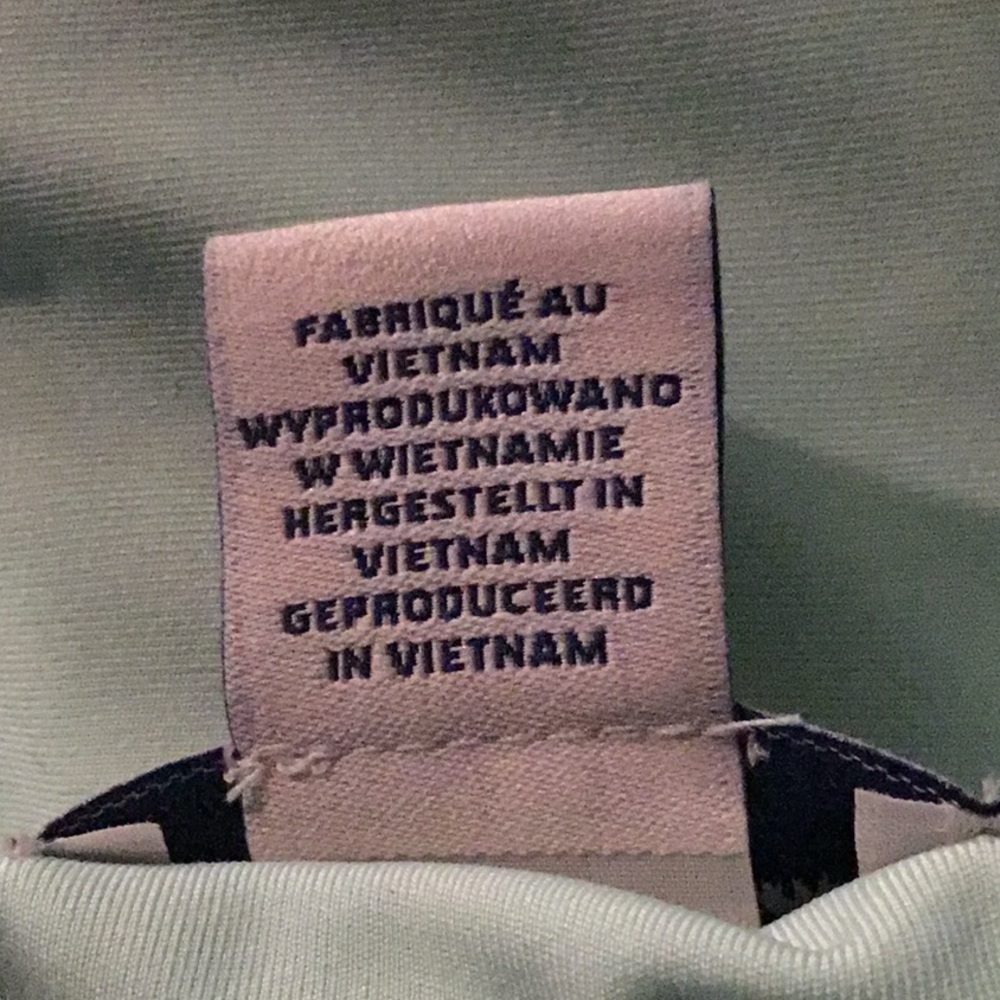 Tommy Bahama golf skorts - Picture 15 of 16